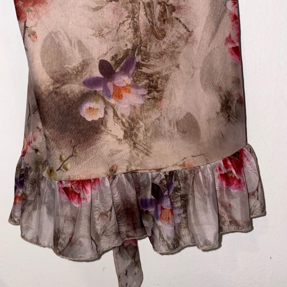 Romantic Sheer Floral Maxi Panel in Rose and Taupe - Picture 7 of 7